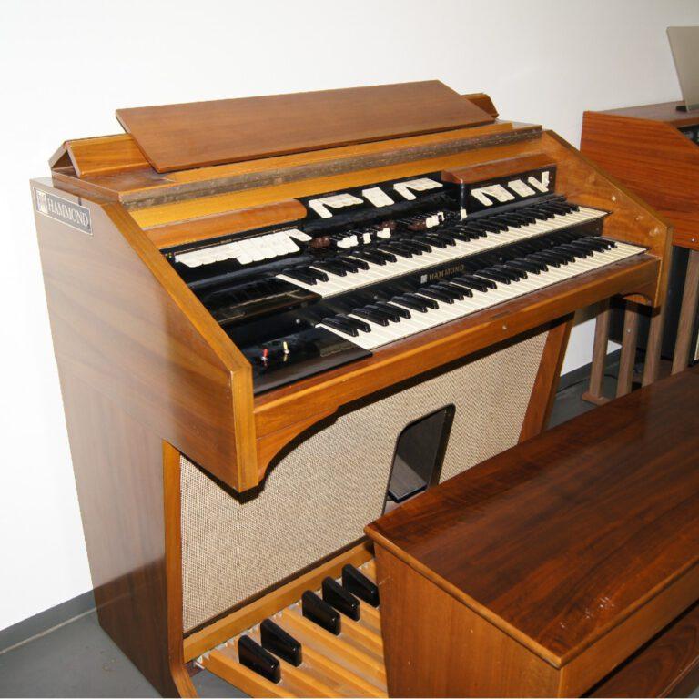 Elektronische Orgel