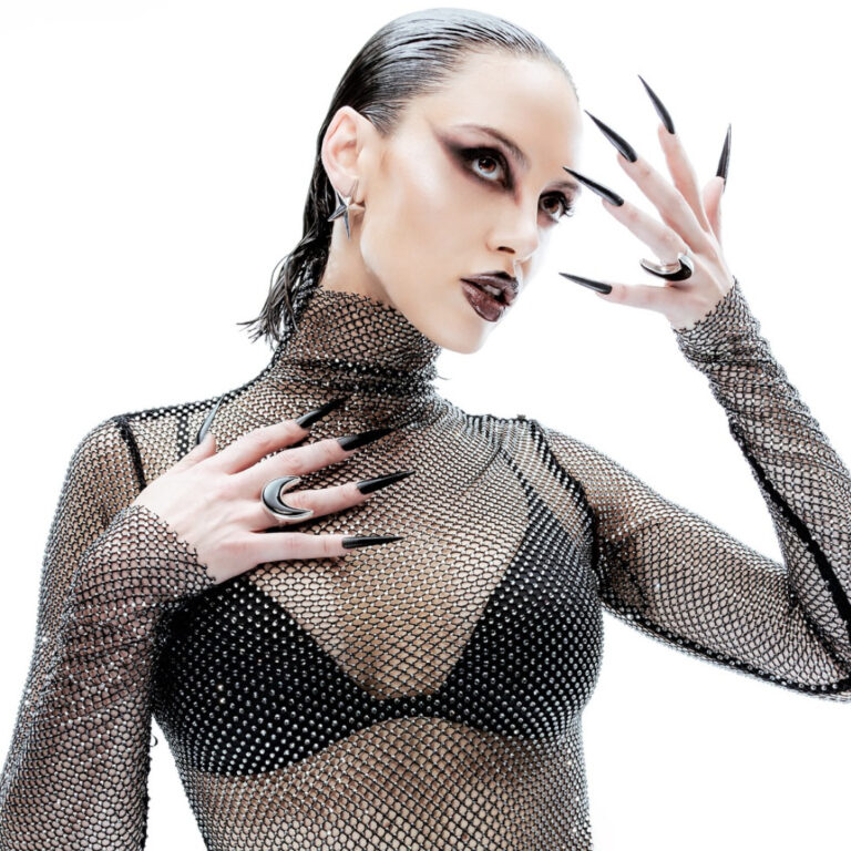 Sara Landry, Hard Techno DJ