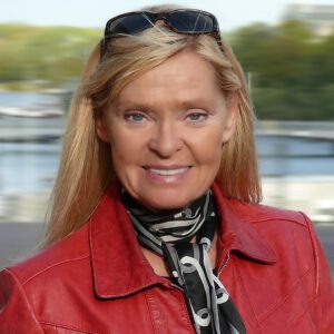 Nina Lizell