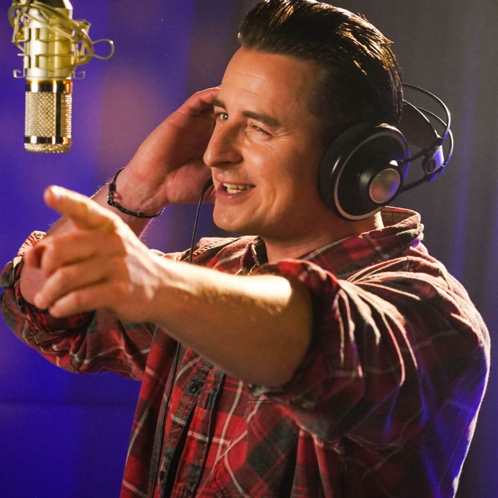 Best HD Pictures about  Andreas Gabalier Kollektion Online Kaufen  with No AI Images