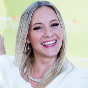 Charlien, Schlagersängerin