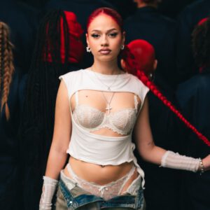 Badmómzjay, deutsche Rapperin