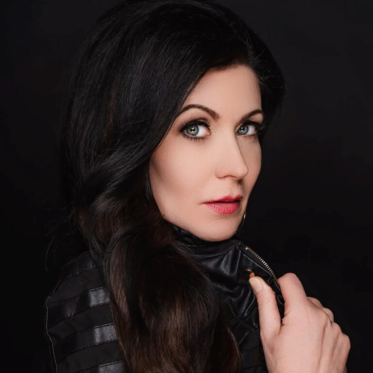 Allessa, Popschlager-Sängerin